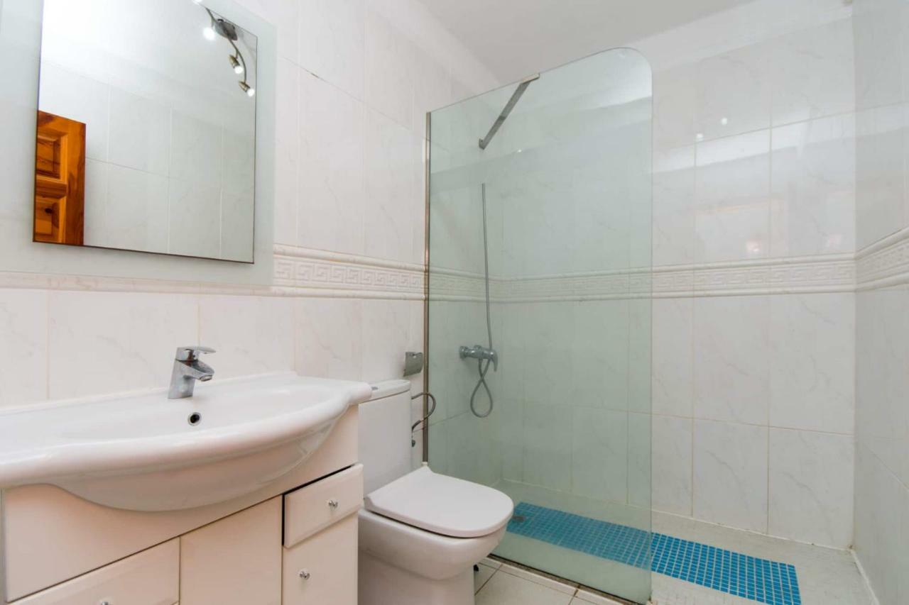Beachfront Apartment 阿罗纳 外观 照片